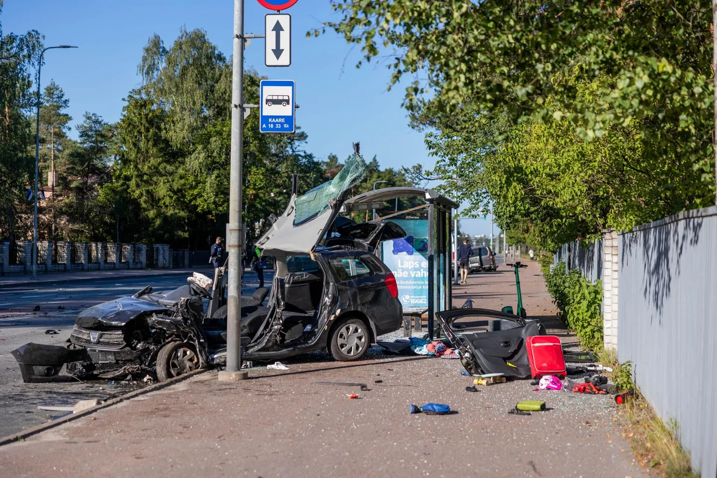 Suur avarii Vabaduse puiestee ja Tähe tee ristmikul.