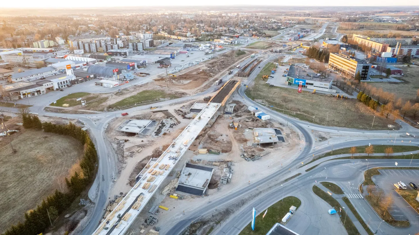 Riia ringi ehitus jätkub, kuid materjalinappuse pärast pole välistatud pausid.