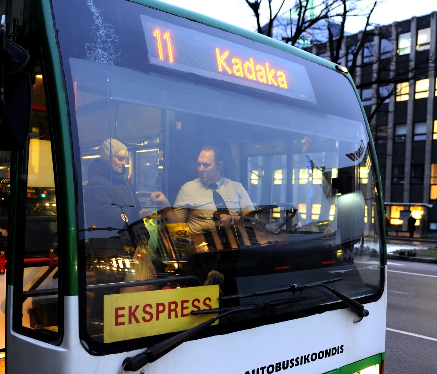 Ekspressbuss.