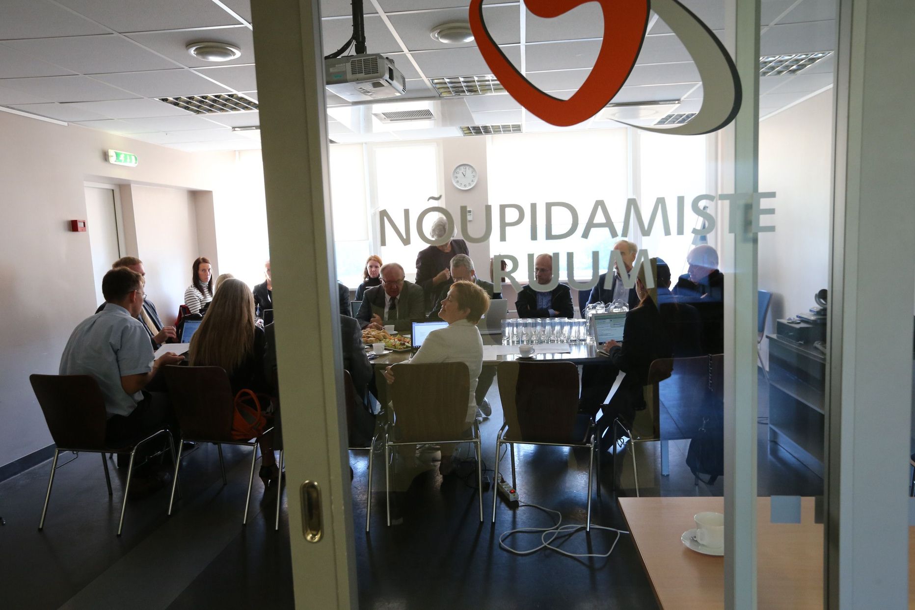 Tervishoiutöötajate ja haiglate liidu esindajate kohtumine Lääne-Tallinna keskhaiglas.
