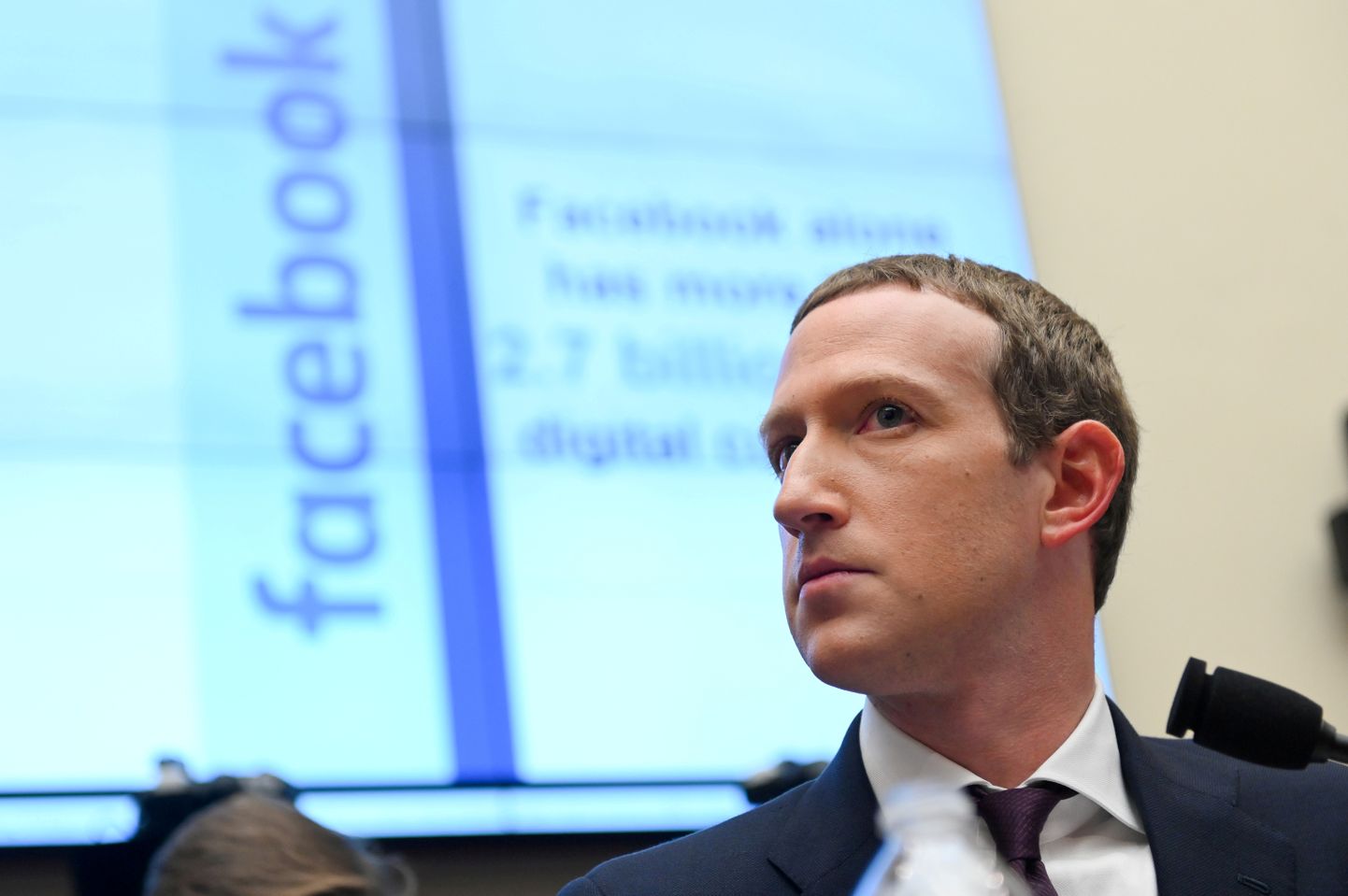 Facebooki asutaja ning tegevdirektor Mark Zuckerberg Washingtonis parlamendikomisjoni kuulamisel 23. oktoober 2019.