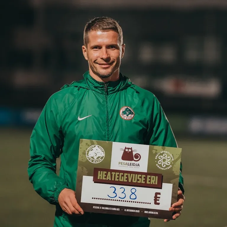 Marek Naaris.