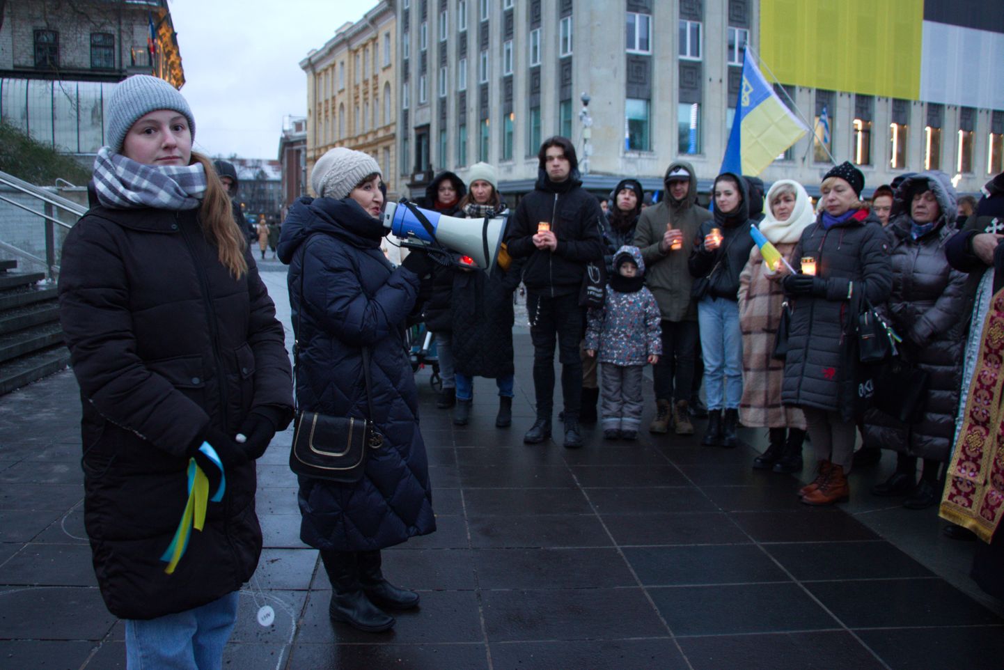 Президент Конгресса украинцев Эстонии Вира Конык выступает на митинге памяти к годовищине Голодомора в Украине. Ноябрь 2022 года.