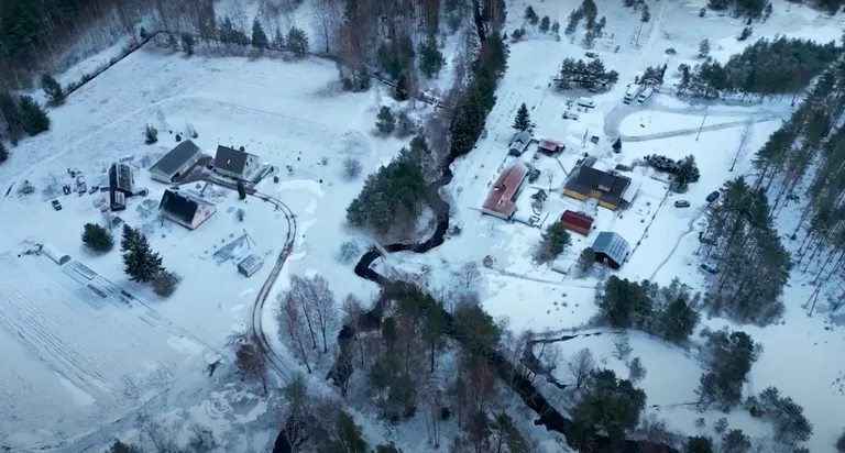 Reovesi hakkab kohalike sõnul voolama mööda ojasid Peipsi järve.