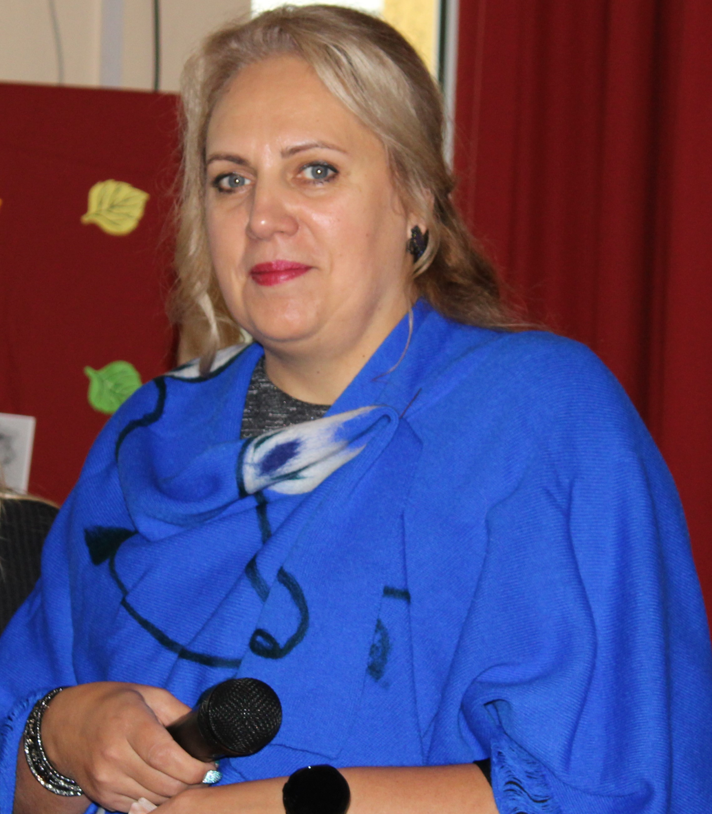 Peipsi gümnaasiumi ja Mustvee kooli direktor Marianne Kivimurd-Tarelkina.