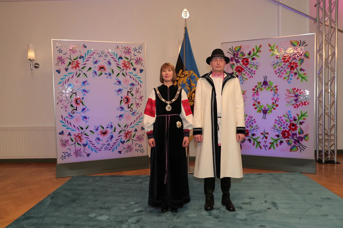 President Kersti Kaljulaid abikaasa Georgi Maksimovski vabariigi aastapäeva vastuvõtul