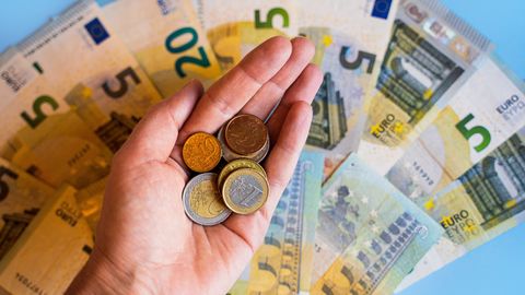 Какая пенсия может получиться у жителя Латвии, которому сейчас 40 лет?