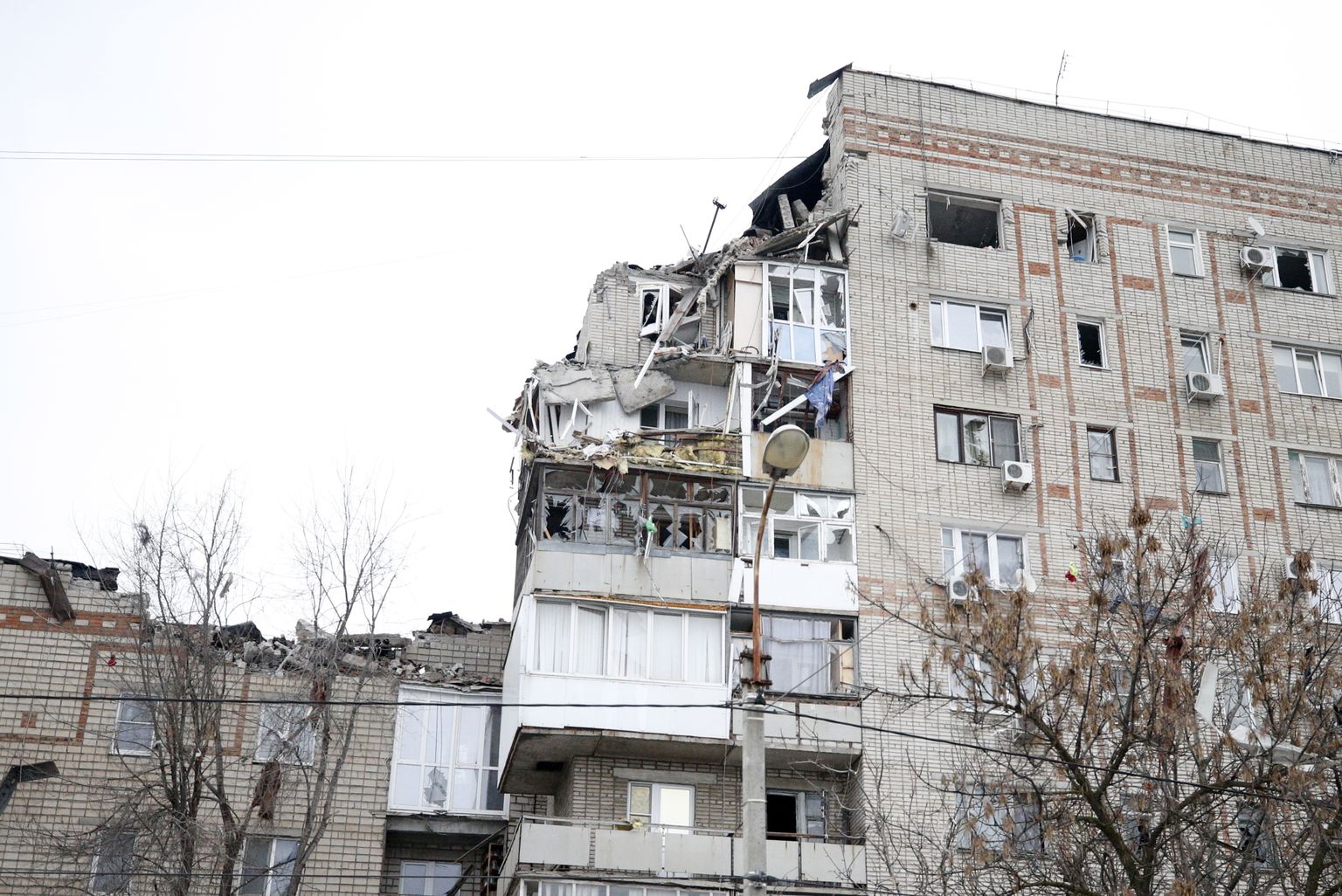 Gaasiplahvatuses kannatada saanud kortermaja Rostovi oblastis Šahtõs.