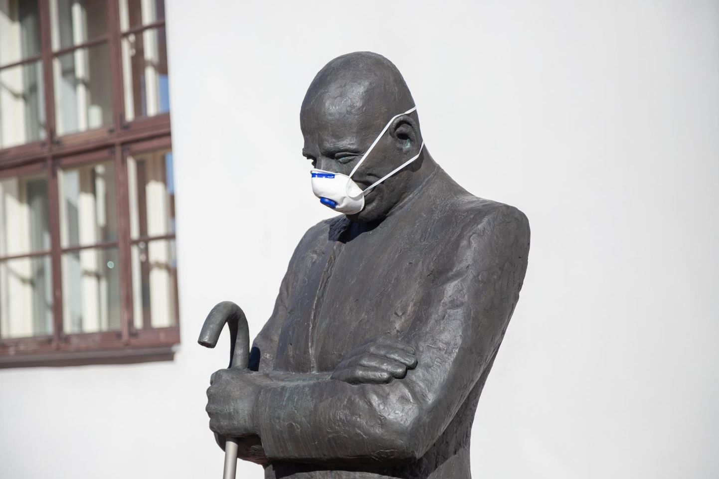 Maskikandmist on üritatud Viljandis propageerida mitmel moel, näiteks linna skulptuuride abiga.