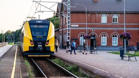 Plāno trīs mēnešus samazināt vilcienu abonementu cenas