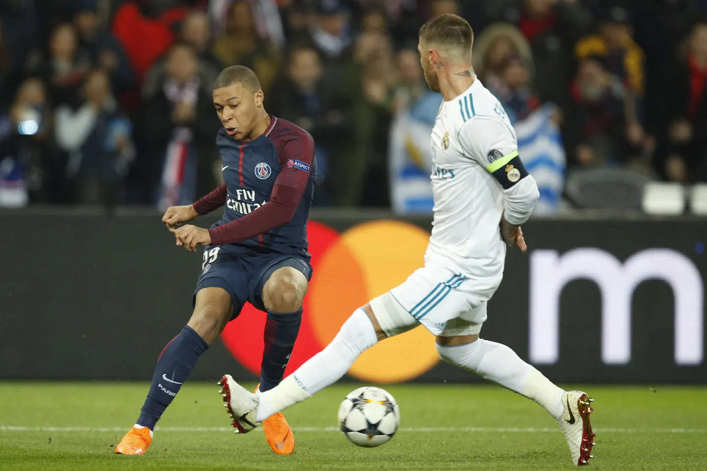 Eelmisel kevadel said Sergio Ramos ja Madridi Real Meistrite liiga 1/8-finaalis Kylian Mbappest ja PSG-st jagu. Täna kohtutakse alagrupiturniiril ning Real ei tee saladust, et ihkab Mbappe'd enda ridadesse.