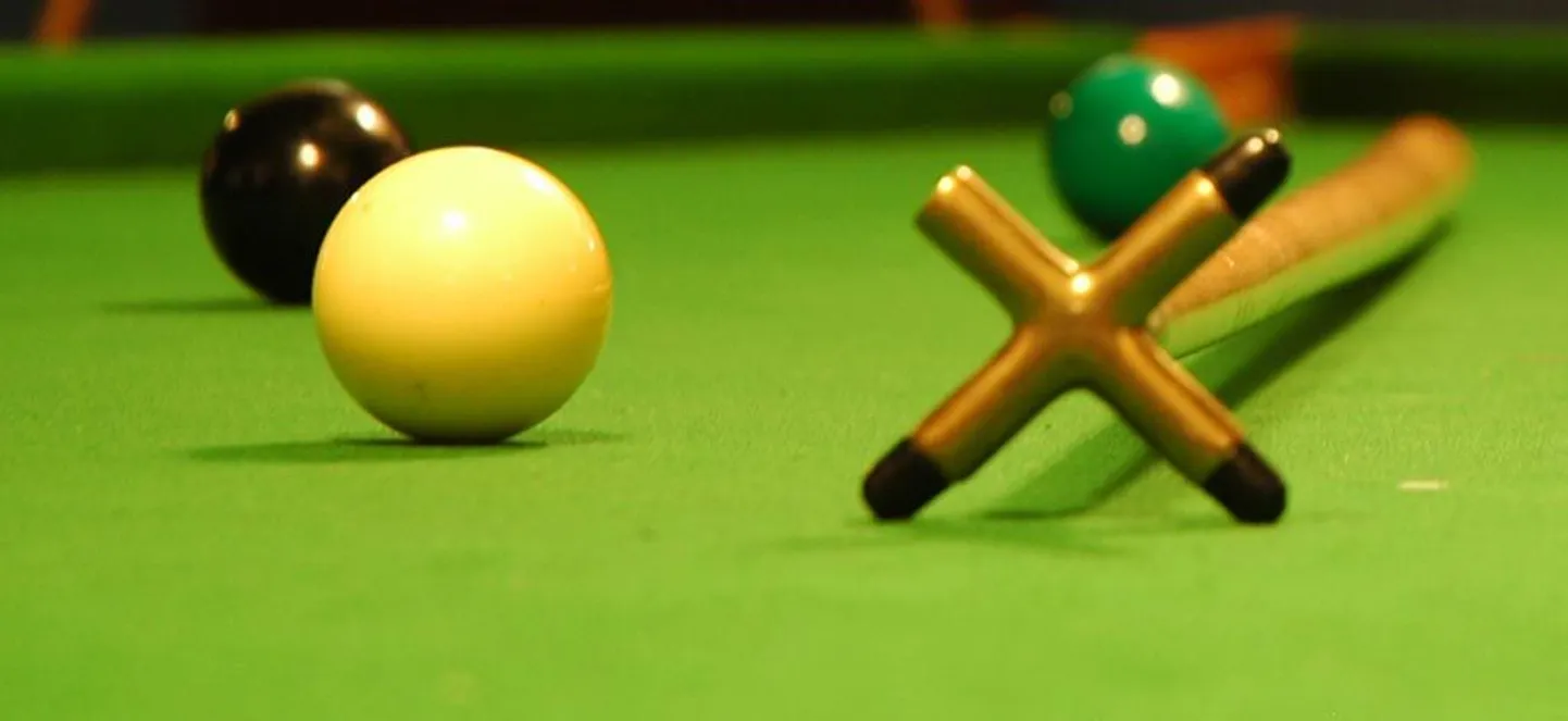 Piljardiklubis Pool8 võisteldakse snooker'is.