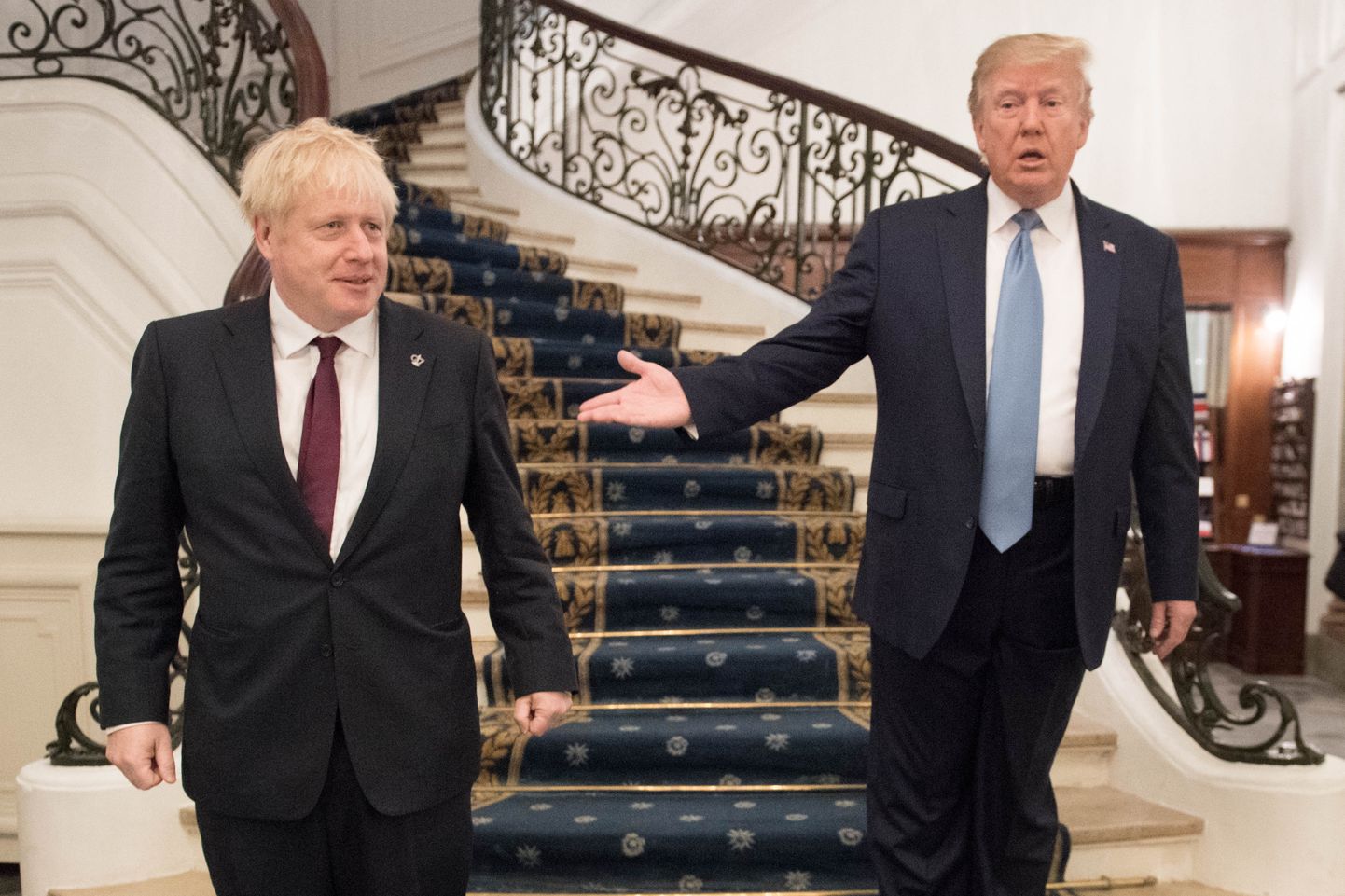 Briti peaminister Boris Johnson ning USA president Donald Trump Prantsusmaal G7 tippkohtumisel