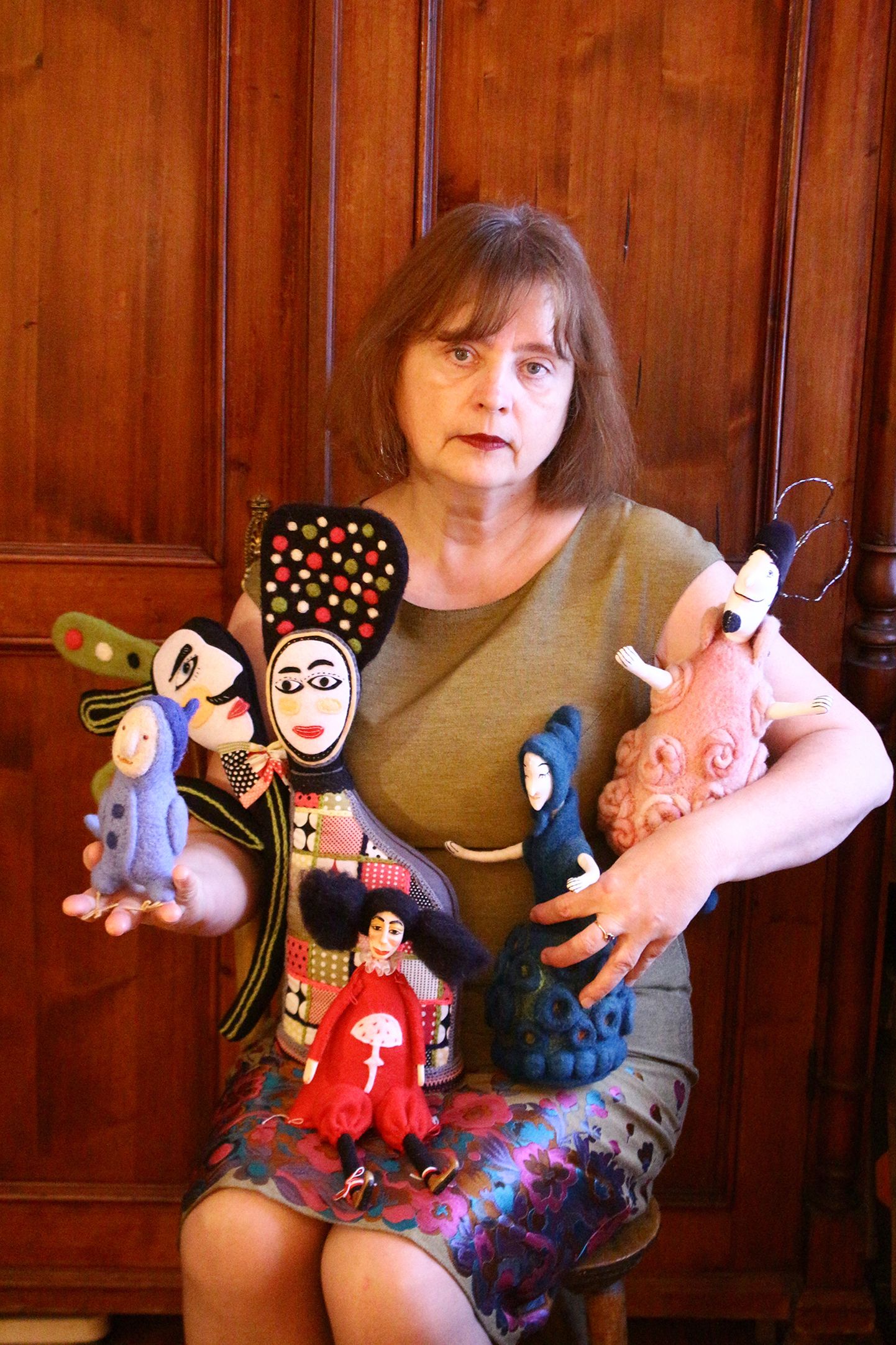 Resa Tiitsmaa meisterdab ainult headest emotsioonidest kantud nukke.