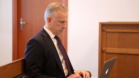 Rimšēvičs joprojām noliedz savu vainu kukuļošanas lietā