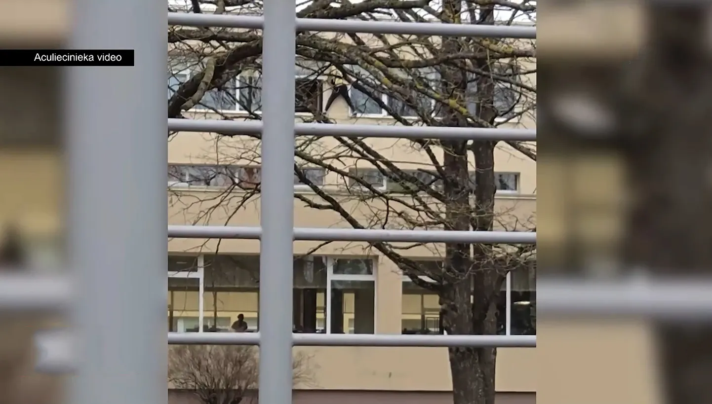 Школа в Иманте.