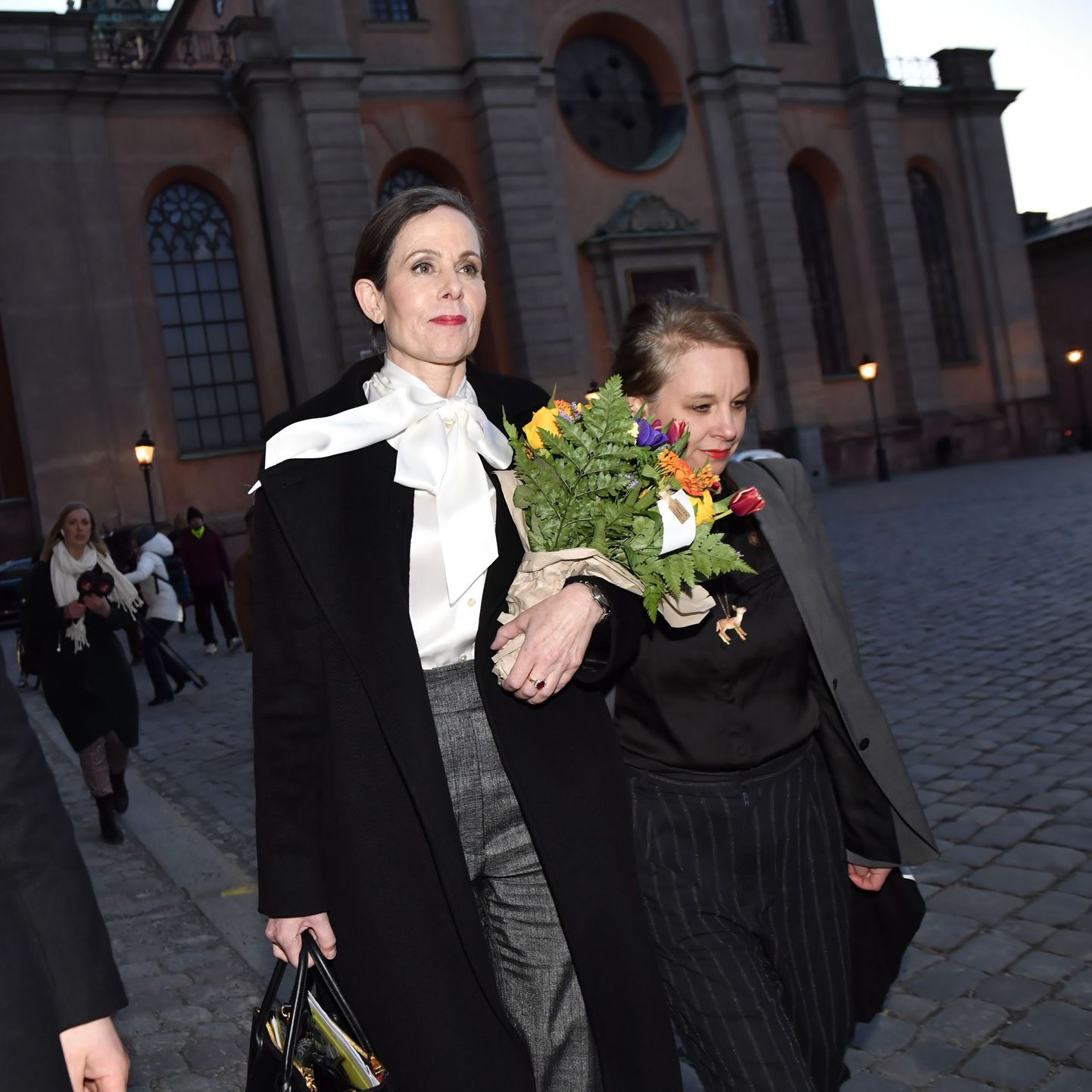 Rootsi Akadeemia alaline sekretär Sara Danius (vasakul) astus juba varem tagasi, nüüd otsustas lahkuda ka Sara Stridsberg (paremal).