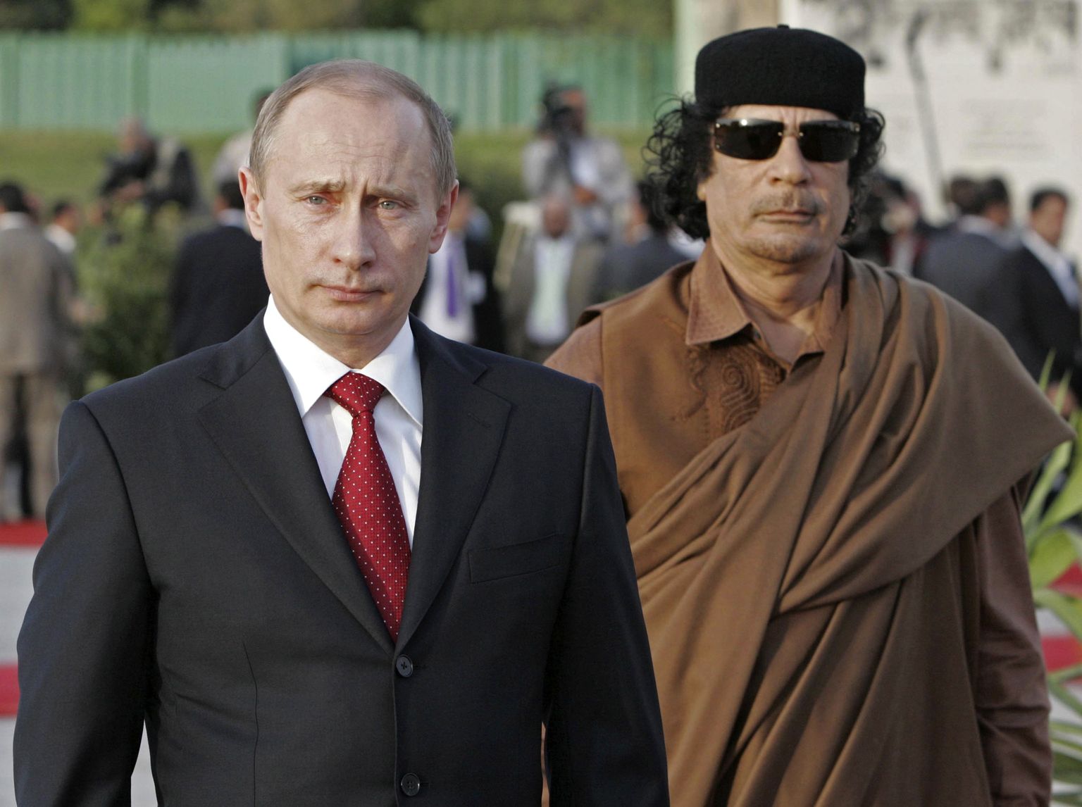 Venemaa peaminister Vladimir Putin ja Liibüa riigipea Muammar Gaddafi selle aasta aprillis.