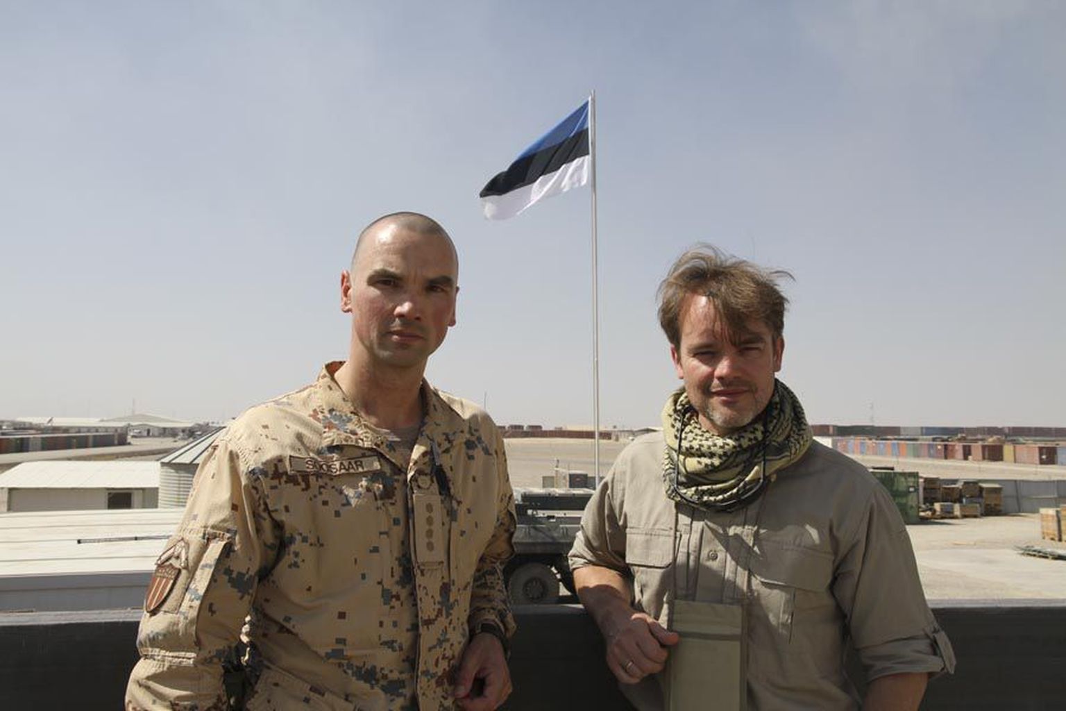 Vasakult: Meelis ja Vahur Soosaar oktoobris Helmandi provintsis Camp Bastionis