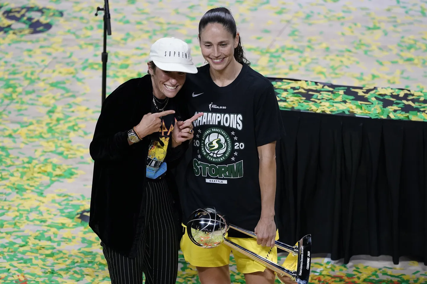 Megan Rapinoe (vasakul) ja Sue Bird.