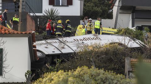 Madeiral hukkus teelt välja sõitnud turistibussis vähemalt 28 inimest