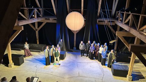 ARVUSTUS ⟩ Selle suve teatripärl on «Ood armastusele. Urmas Sisaski lugu»
