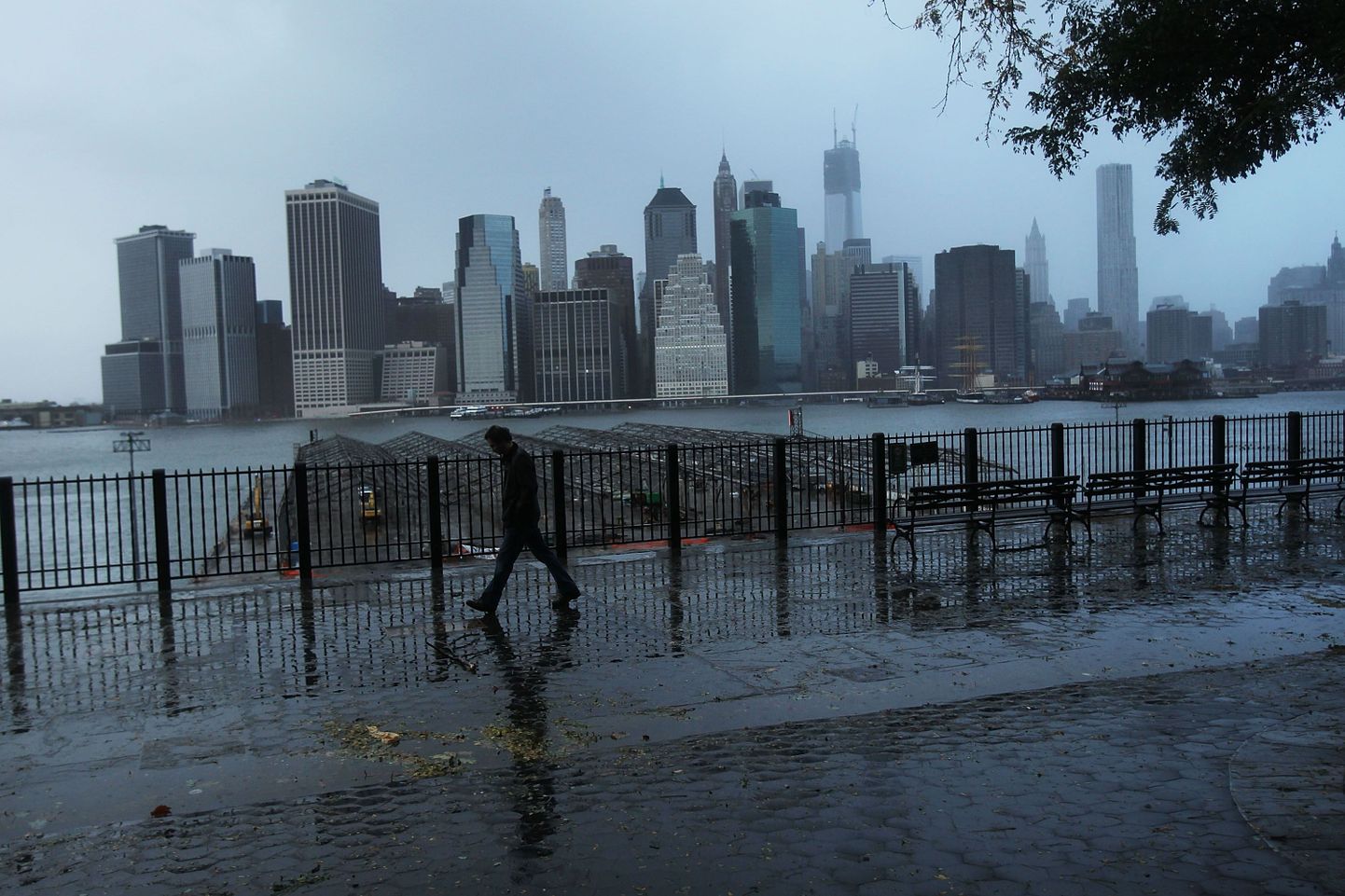 Orkaan Sandy segab New Yorgis elu.