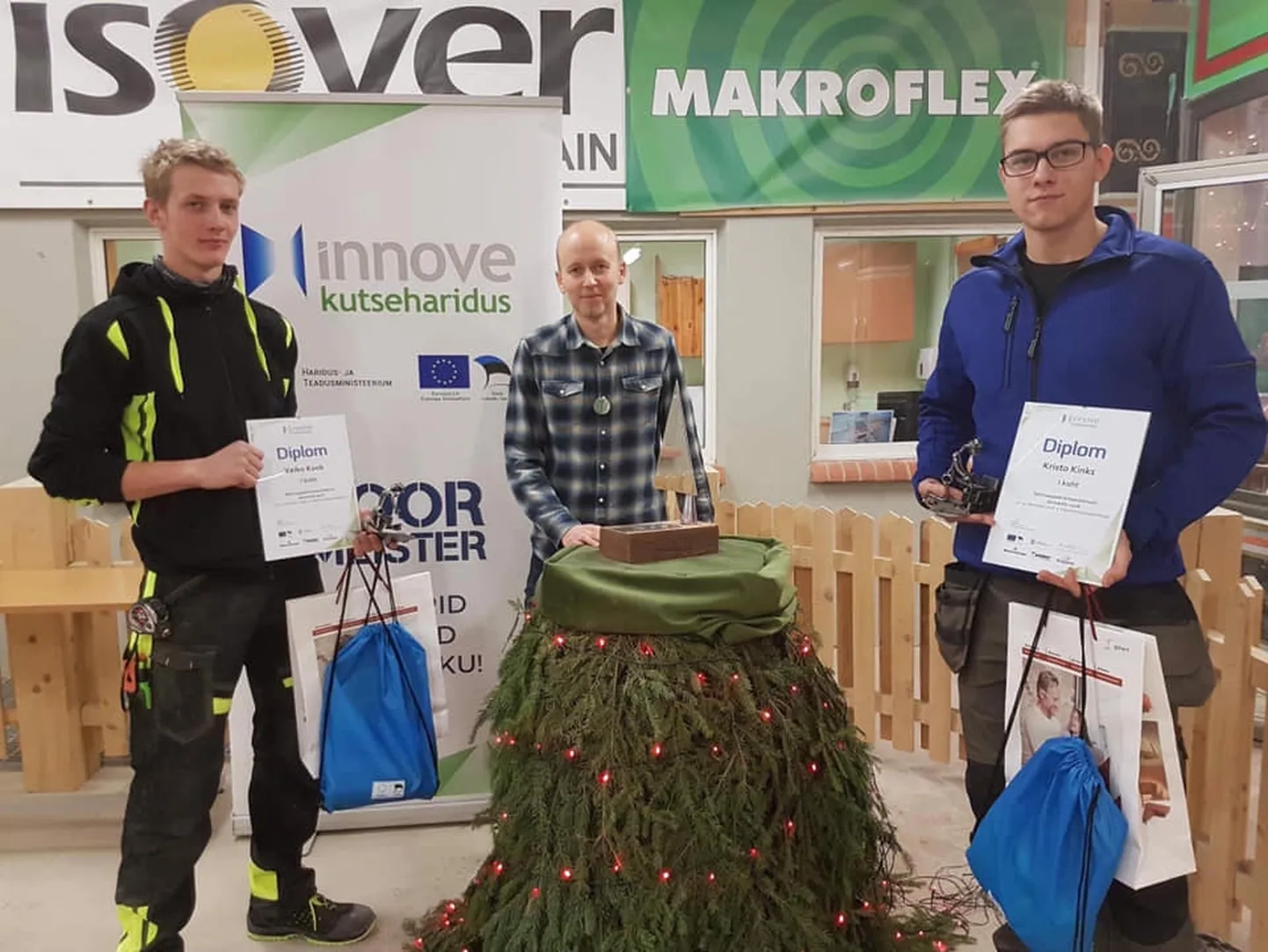 Tartu kutsehariduskeskuse müürsepad Veiko Kook (vasakul) ja Kristo Kinks (paremal).
