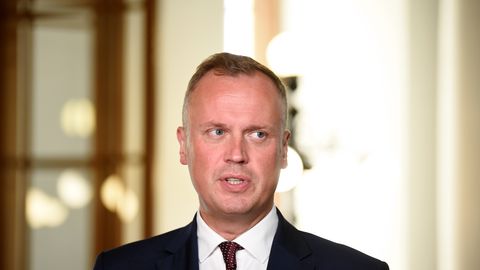 Opozicionārs aicina prezidentu līdz vēlēšanām veidot 