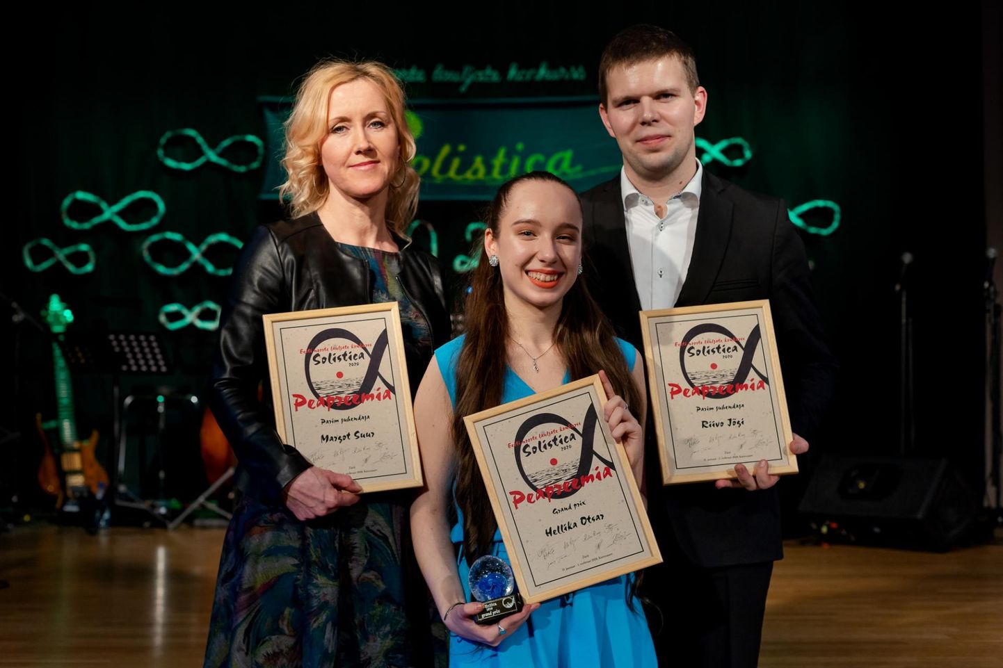 Põlva muusikakooli õpilane Hellika Otsar pälvis pea-preemia, tema juhendajad Margot Suur ja Riivo Jõgi aga parima juhendaja preemia.