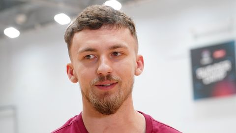 Zoriks par Latvijas izlases mikroklimatu, Porziņģa pienesumu un izmaiņām sastāvā