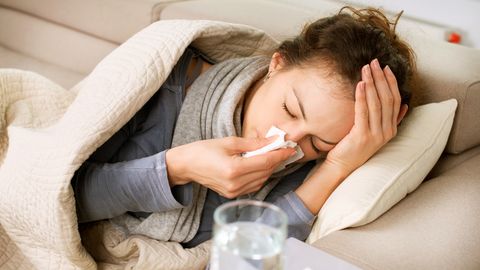 Заболеваемость гриппом за неделю возросла более чем на 100 процентов