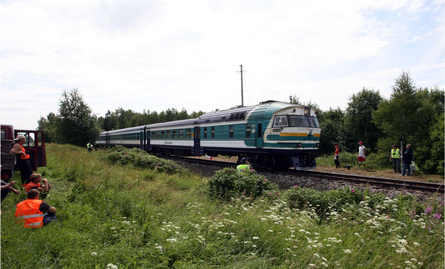 Edelaraudtee reisirongide liiklus Tallinn-Tartu liinil oli õnnetuse tõttu häiritud.