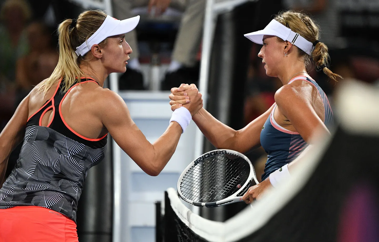 3. jaanuaril kaotas Anett Kontaveit (paremal) Brisbane'i turniiri veerandfinaalis ukrainlanna Lesia Tsurenkole. Veebruari alguses minnakse taas vastamisi FedCup'il.