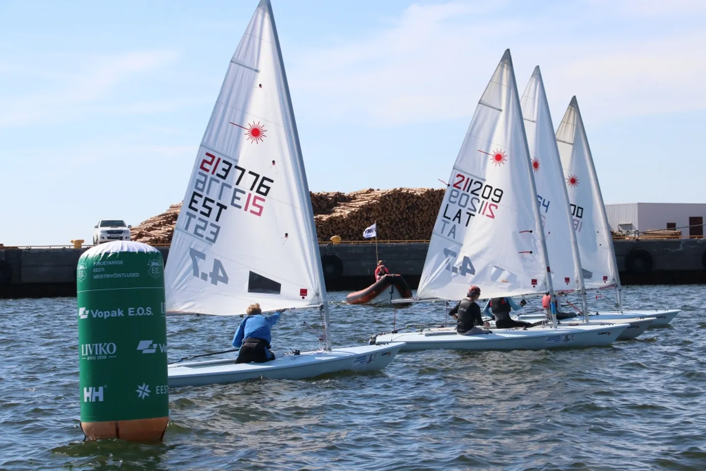 Laser 4.7 klassi finaalsõidu start 2018. aasta Saaremaa Merispordi Seltsi regatil