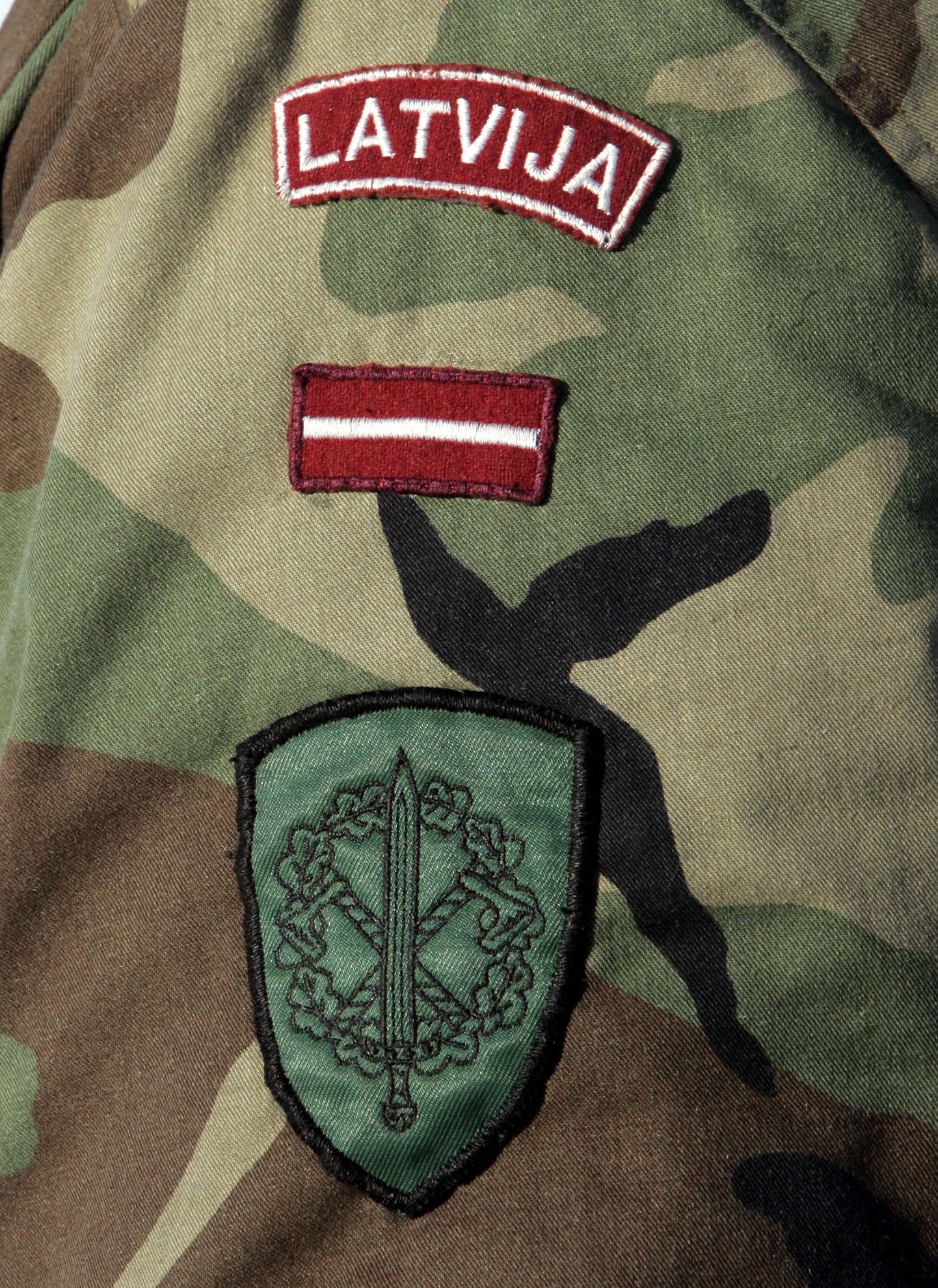 Läti kaitseväe embleem.