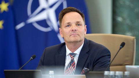 Valdība beidzot izstrādā ētikas kodeksu, bet uzraudzību uztic sev pašai