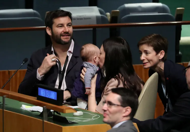 Uus-Meremaa peaminister Jacinda Ardern võttis paarikuuse tütre Neve New Yorki ÜRO peaassambleele kaasa