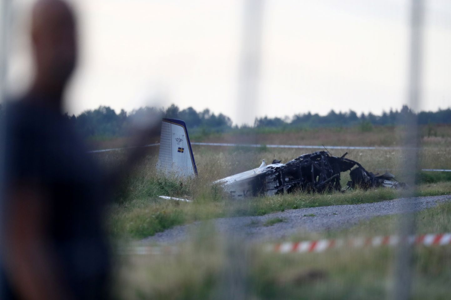 Rootsi Örebro lennuväljal eile alla kukkunud lennuki vrakk
