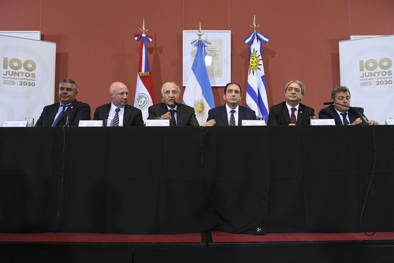 Argentiina, Uruguai ja Paraguai andsid hiljuti teada, et kavatsevad üheskoos kandideerida 2030. aasta MM-finaalturniiri korraldusõigusele.