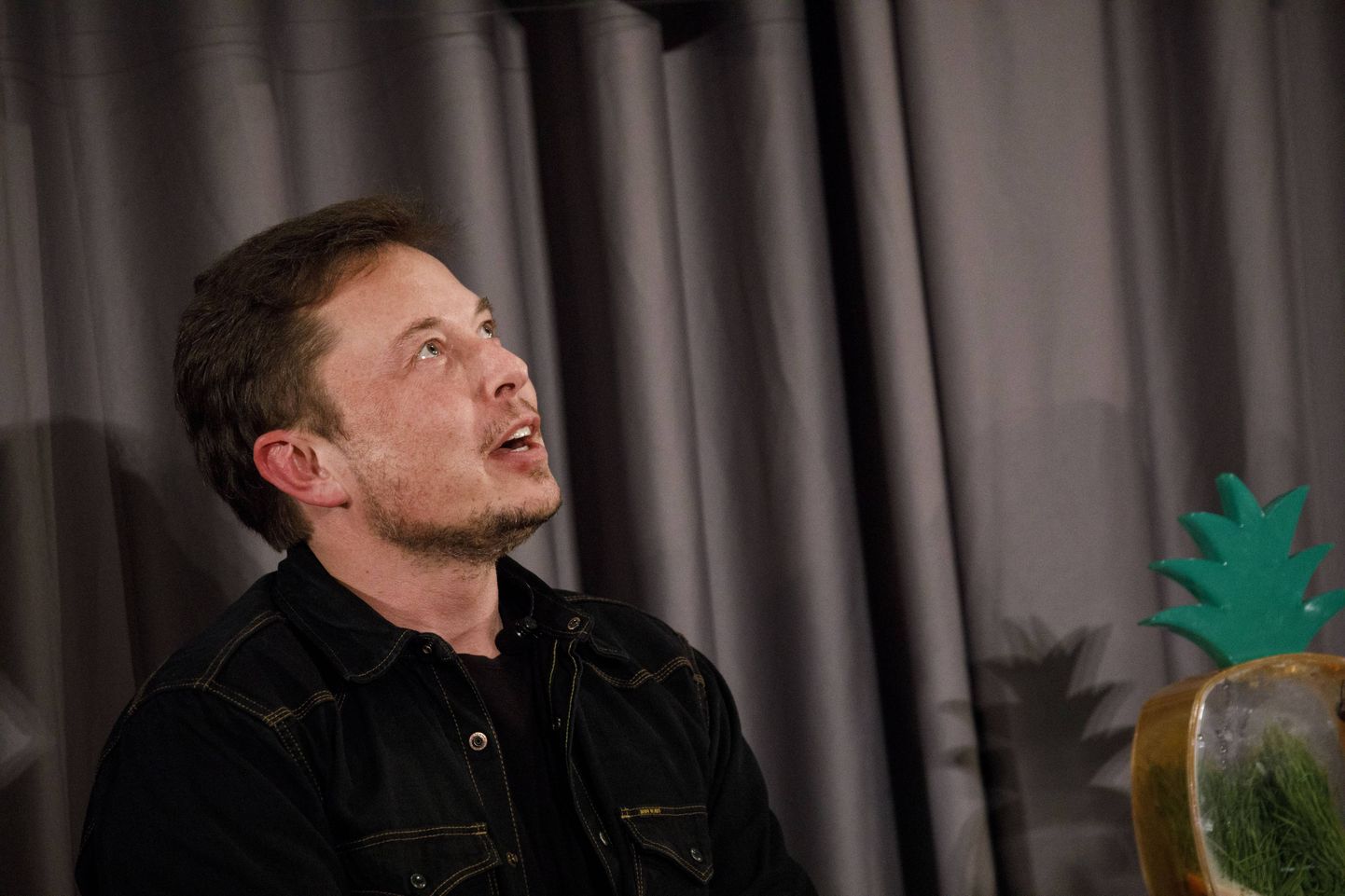 Elon Musk The Boring Company (samatähenduslikult nii igav kui puurimiskompanii) üritusel Los Angeleses.