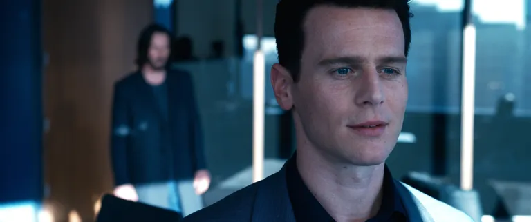 Jonathan Groff mängib oma tegelast hästi, kuid sellel karakteril pole filmis eriti midagi teha.