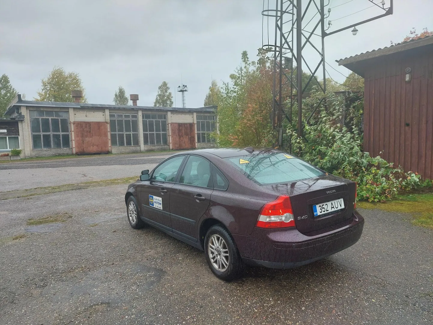 Varasema 23 asemel tuleb nüüd autokoolis läbi teha 30 sõidutundi.