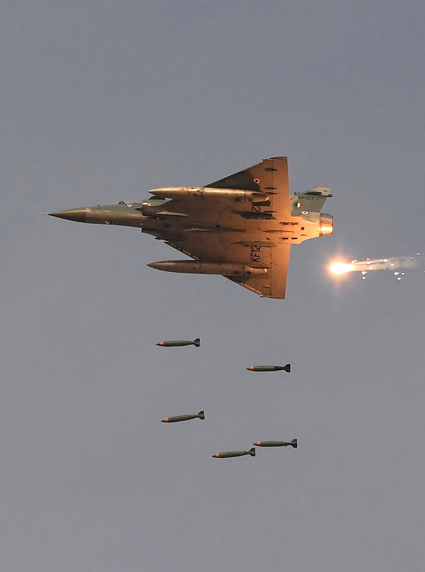 India õhujõudude Mirage-2000 hävitaja.