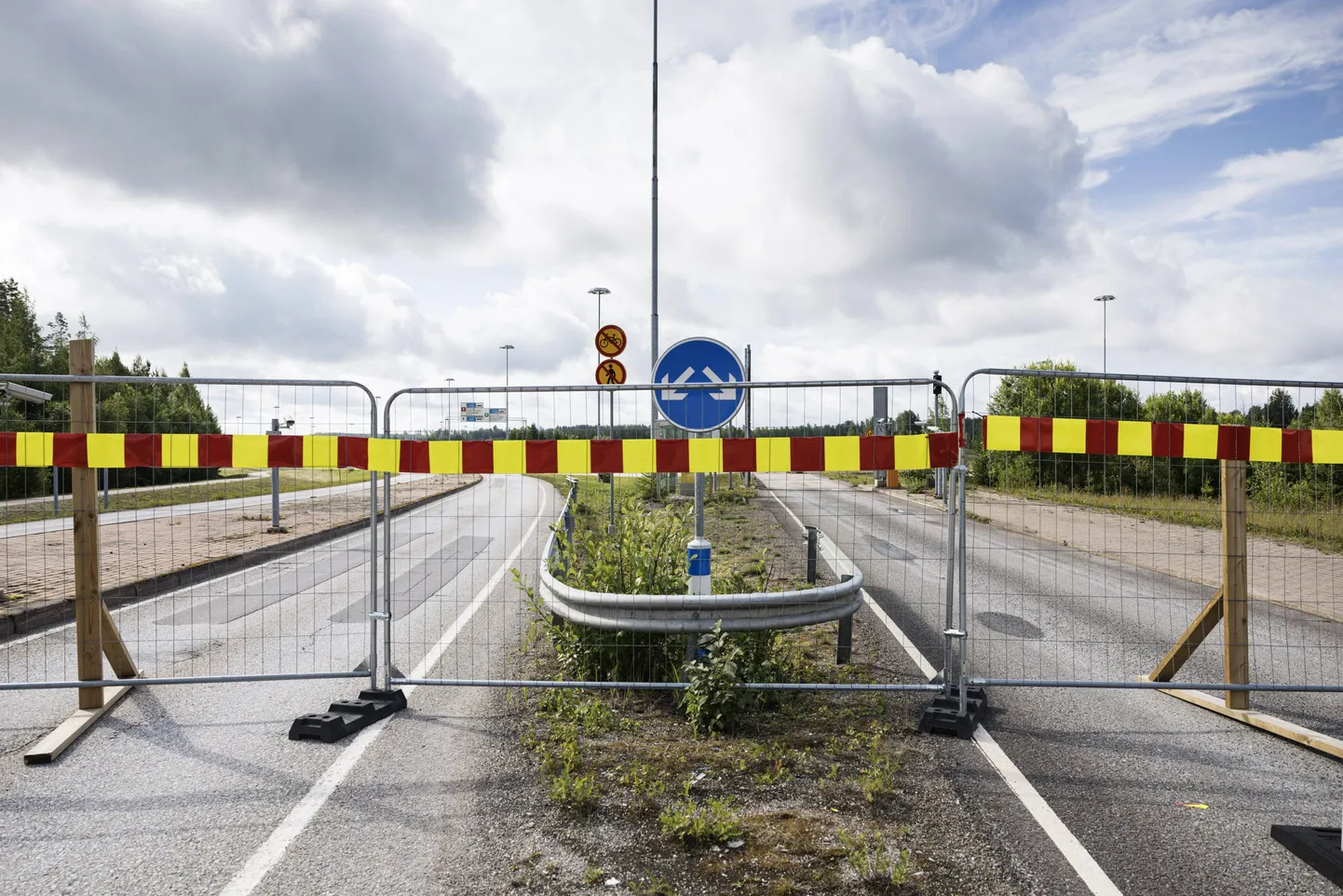 Suletud Nuijamaa piiripunkt Soome ja Venemaa vahel Lappeenranta linna lähistel.