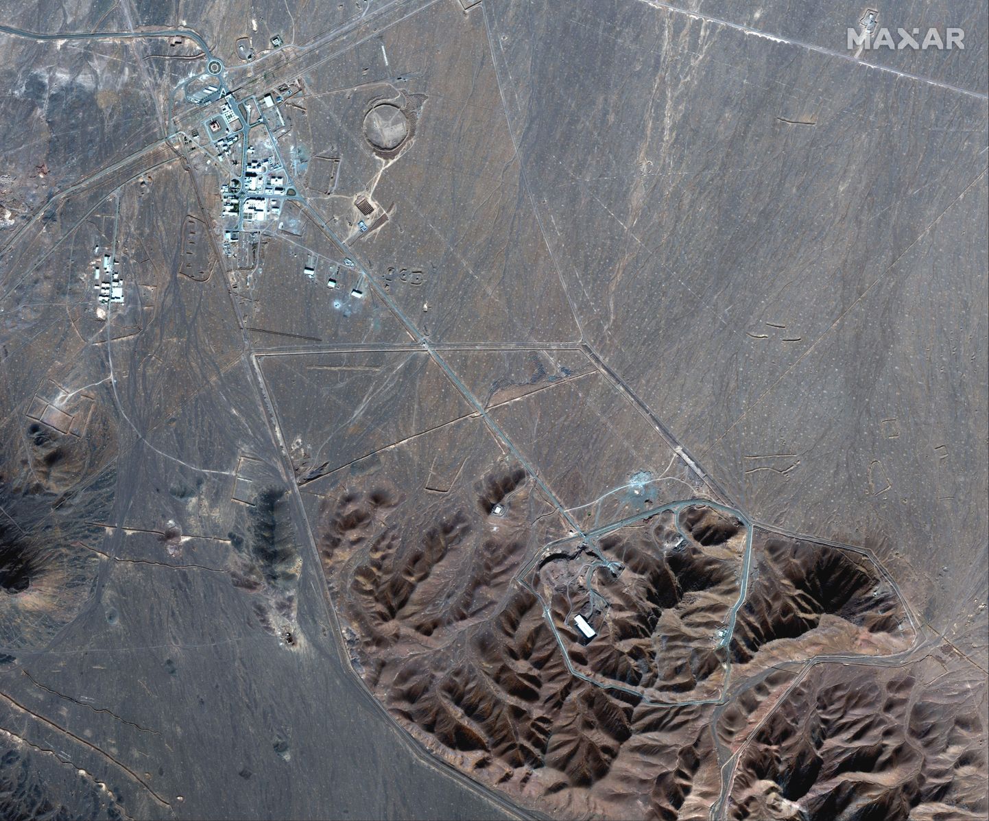 Satelliidifotod Iraani Fordo tuumarajatisest 4. november 2020.