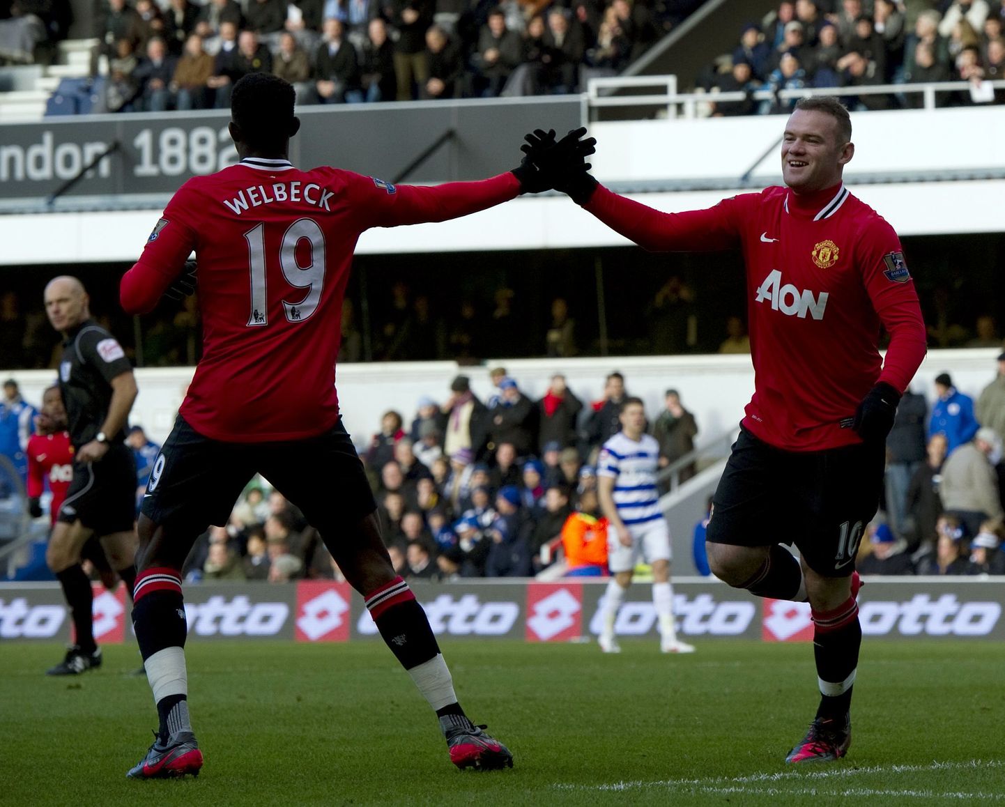 Manchester Unitedi mängumehed Wayne Rooney (paremal) ja Danny Welbeck jätkavad mänge suure tõenäosusega siiski Euroopa liigas.