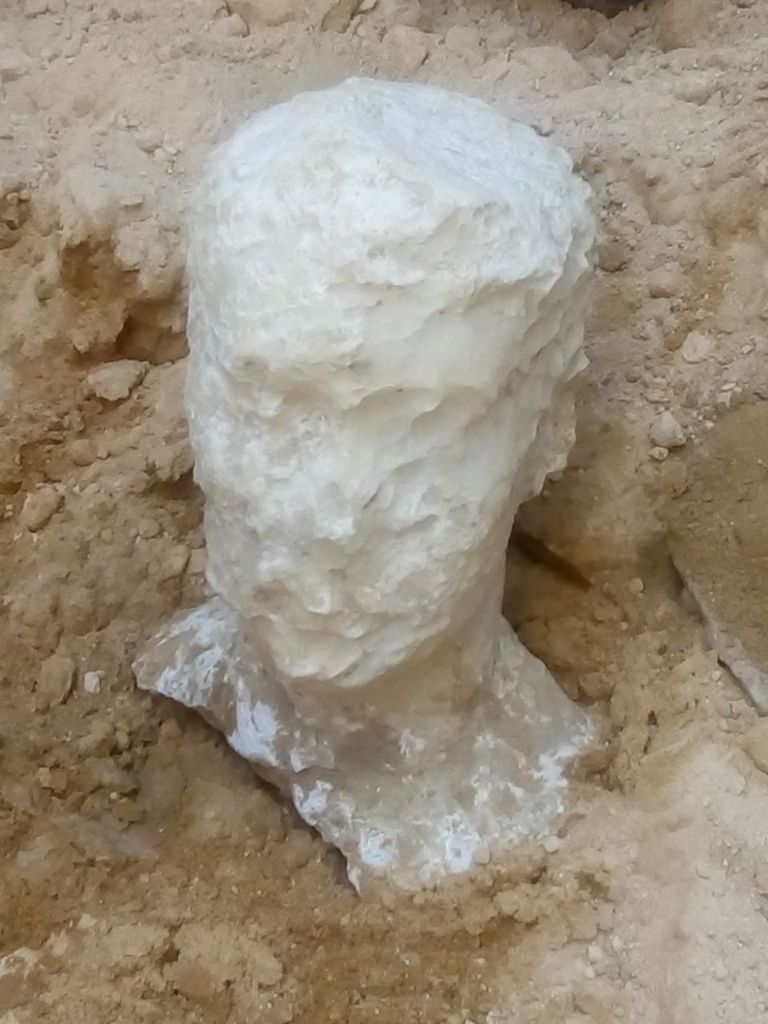 Aleksandriast leitud alabasterist büst