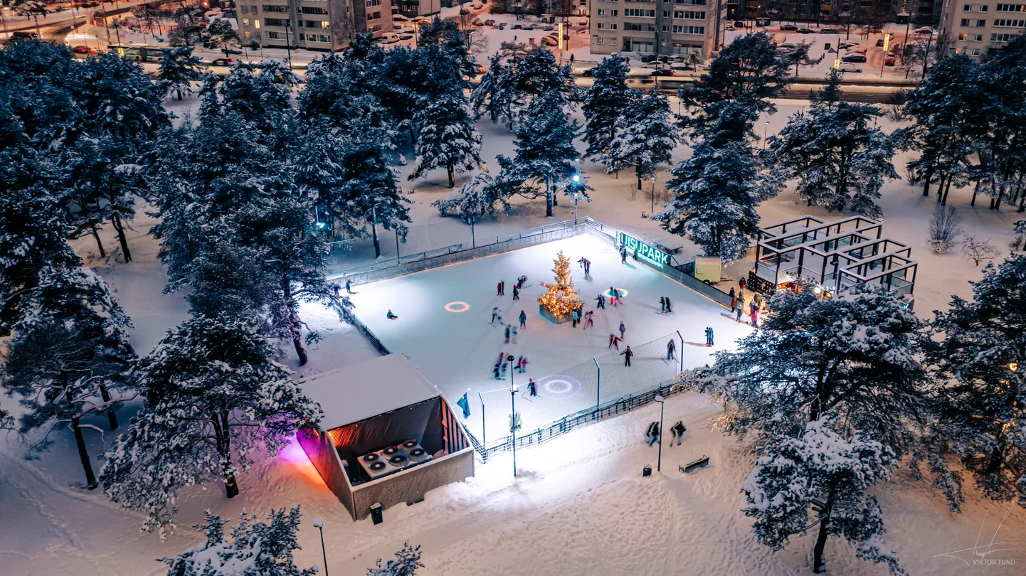 Mustamäe uisupark Männi pargis.