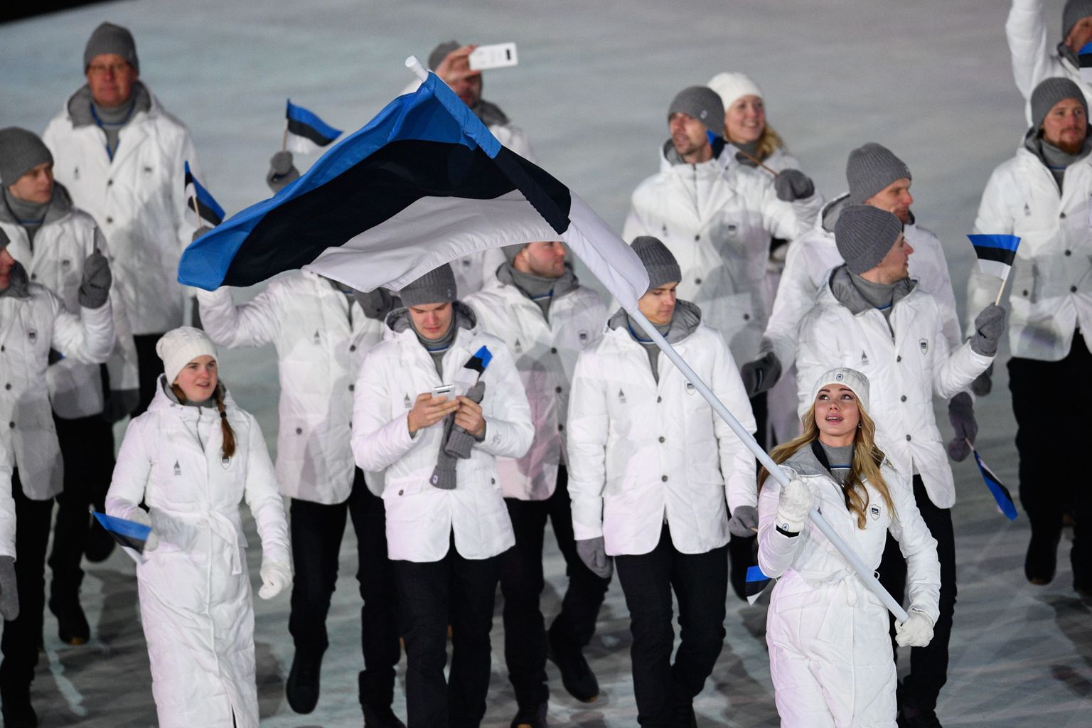 Eesti delegatsioon Pyeongchangi olümpiamängude avatseremoonial.